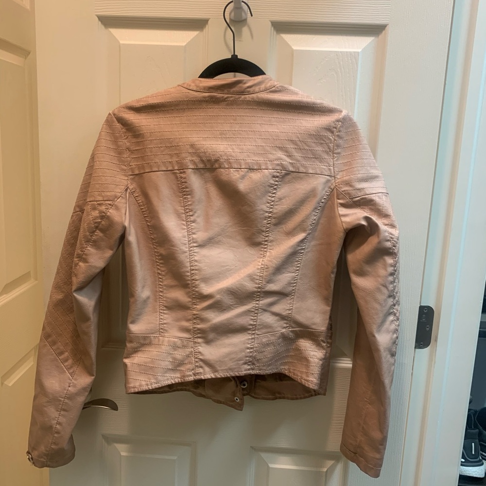 Jacket - Picture 3 of 4